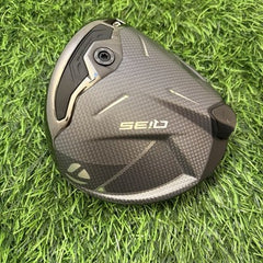 Taylormade Qi35 Driver Head 9* RH + Headcover