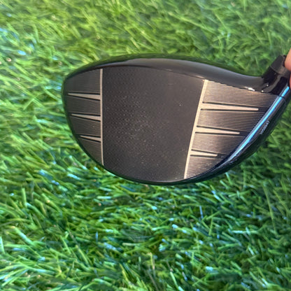 Titleist GT3 Driver Head 9* RH + Headcover