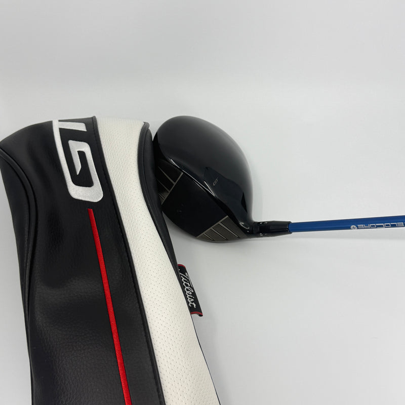 Titleist GT2 Driver 10* RH Fujikura Ventus Blue Velocore + 50S Stiff