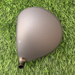 Taylormade Qi35 Driver Head 9* RH + Headcover